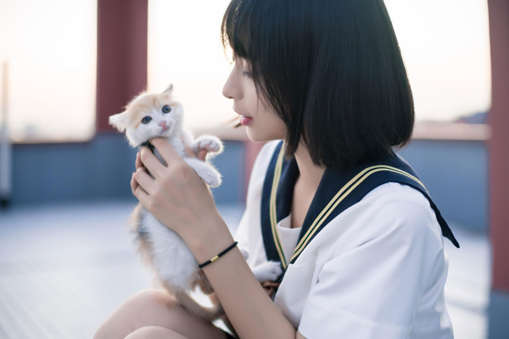 清纯的制服少女与猫写真图集【CN:明明大蓝鲸】